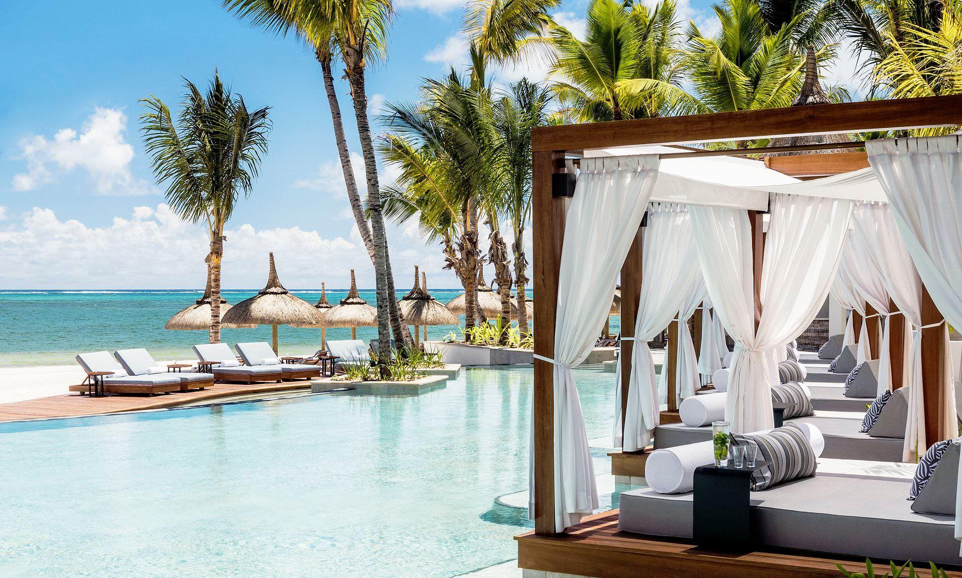 The 5 Best Romantic Hotels in Mauritius (2022) The 5 Best Romantic Hotels in Mauritius (2022)